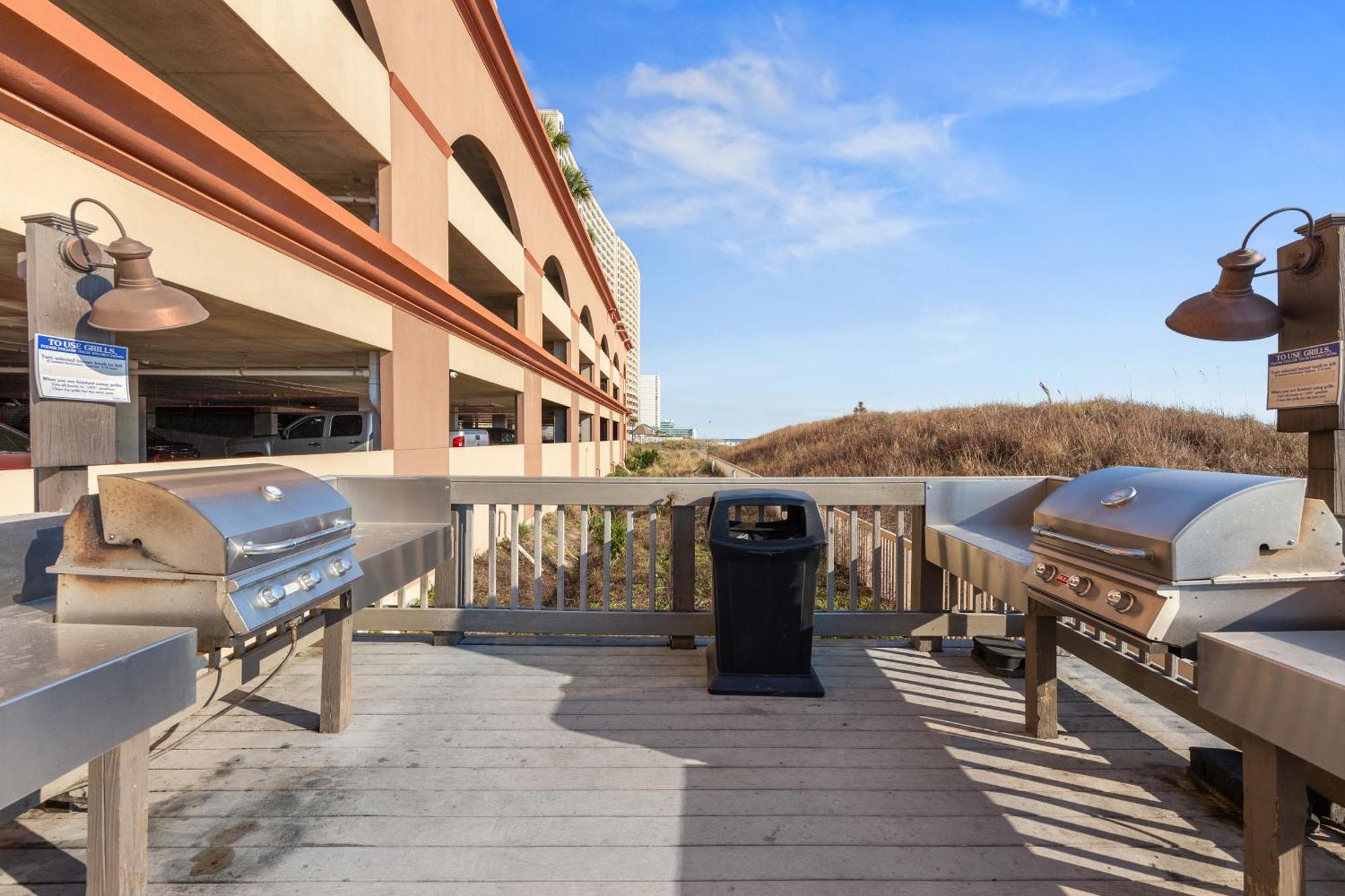 Gulf Front Master Bedroom! 2 Pools & Hot Tubs! Sleeps 8! Panama City Beach Exteriér fotografie