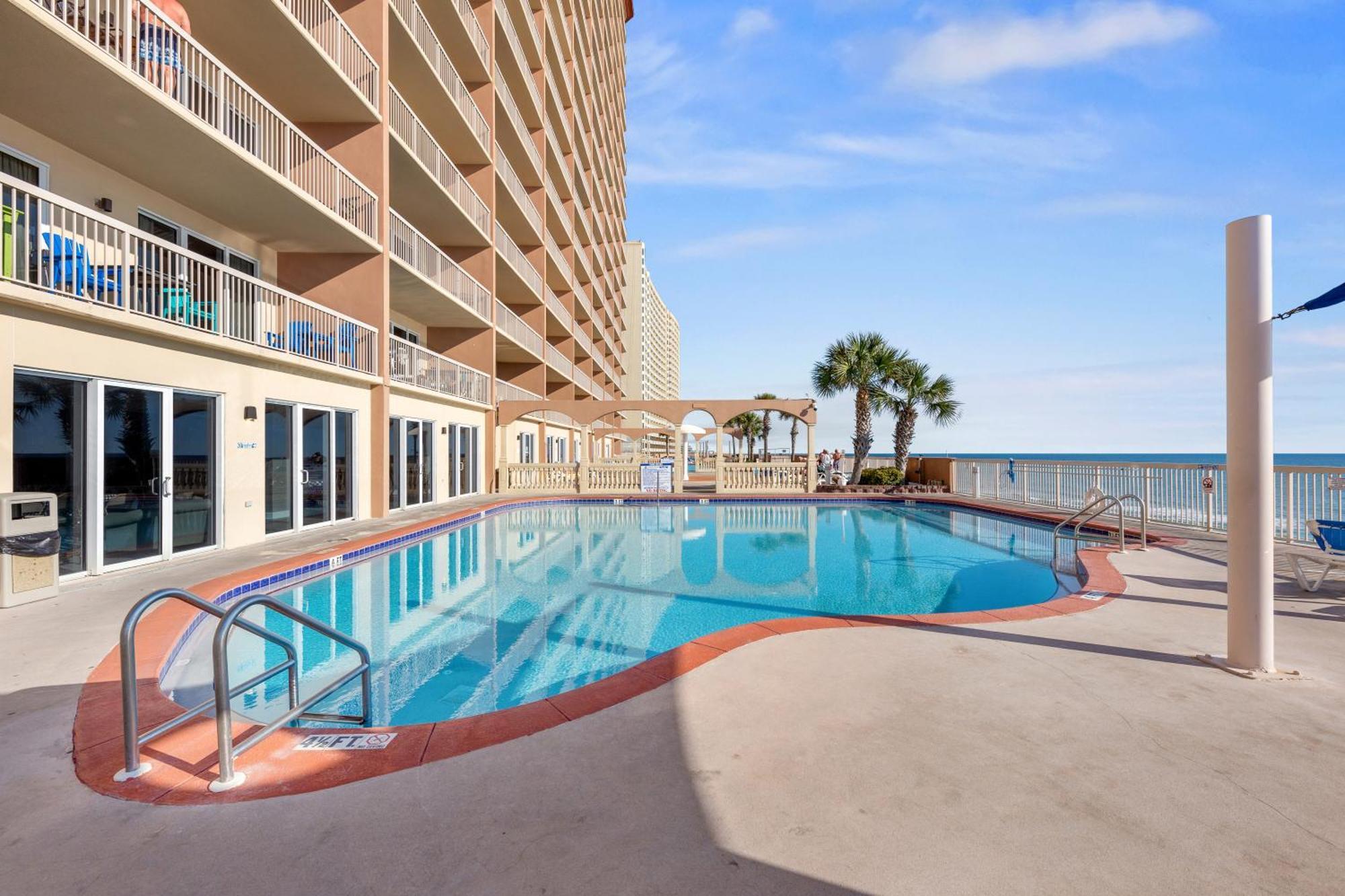 Gulf Front Master Bedroom! 2 Pools & Hot Tubs! Sleeps 8! Panama City Beach Exteriér fotografie